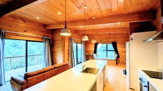 Absolute Tranquility - surrounded by native bush - 4