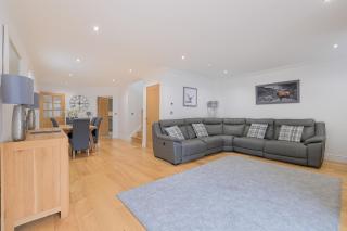 Connel House - Luxury self-catering 4-bedroom home - 0