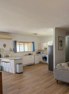 Your Pet Friendly Home Away From Home In Yeppoon Sleeps 10 - 4