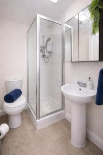 4 Bed House Sleeps 9 Nottingham Private Parking - 9