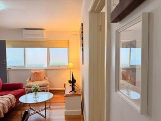 Melbourne St Kilda 2BR Apt Walk to Beach Parking Included - 6