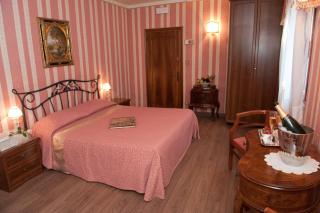 Locanda Antico Fiore - Venice - 3