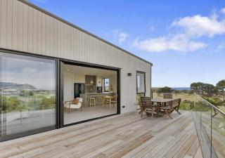 New modem home with ocean and golf course views - 0