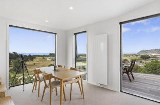 New modem home with ocean and golf course views - 6