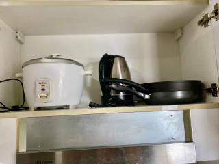 Stylish Haven in bustling Ayala, Makati - Manila - 8