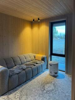 Cabin By Nysætervatnet Surrounded By Mountains - 1