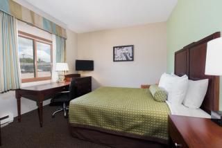 Baymont by Wyndham Pierre - 4