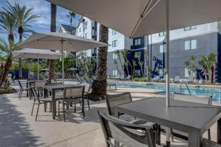 Homewood Suites by Hilton-Anaheim - 6