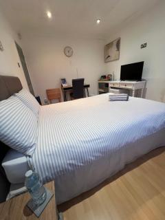 The Bungalow by SJP - Double Room - 9