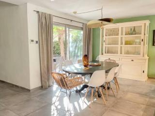 Forest House At The Foot Of Sainte-Victoire - 5