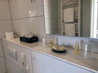 Hellmanns Ferienwohnung - 1