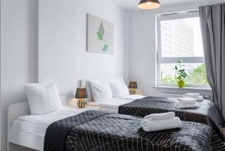 Urban Chic - Premium City-Center Stay on Pereca Street - Warsaw - 4