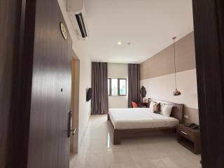 Glory Hotel - 1