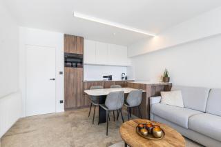 Thalassa 0501 Met Garage - 9