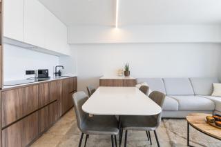 Thalassa 0501 Met Garage - 2