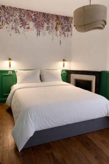 Downtown apartment with private garden - 5