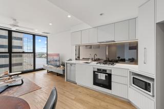 CBD Luxury River View 1Bed Apt The One - 8