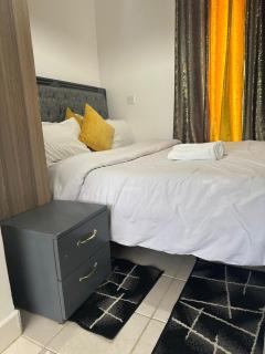 Executive RCG Studio - 5