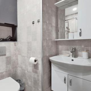 First Line Cozy 1BR Fully Equipped apartment Stunning Sea View Batumi View - 4