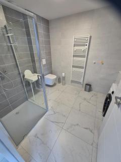 Modern apartment with sea-view balcony & parking in Pléneuf Val André - 3