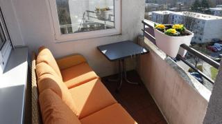 3 Zimmer Wohnung, Netflix, Balkon, Skyline Blick - 2