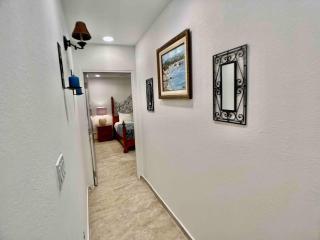Beach Apartment! Only 5 minutes from the beach in Car - 6