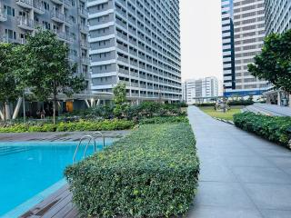 Relaxing Condotel in Highway Hills, Mandaluyong - 1