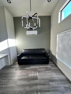 TH24 Midnight Moon Tiny Home - 15 min to Sedona - 7