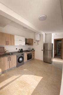 Superbe Appartement 26 Chambres avec Piscine & Balcon Gueliz - 2
