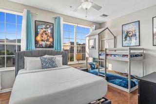 8000-108 Unique 3BR Townhome with Balcony and Fun - 8