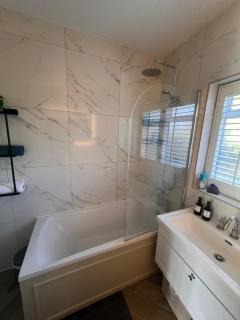 Hearth & Hound Cozy Homestay - 5