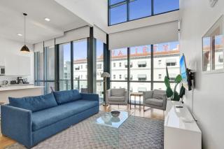 17WEST Spacious 3BR Apartment with Balcony -409 - 3