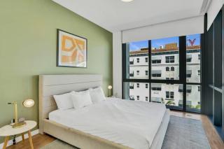 17WEST Spacious 2BR Apartment with Balcony 408 - 8