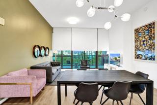 17WEST Spacious 3BR Apartment with Balcony 501 - 6