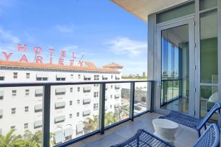 17WEST Spacious 2BR Apartment with Balcony 508 - 8