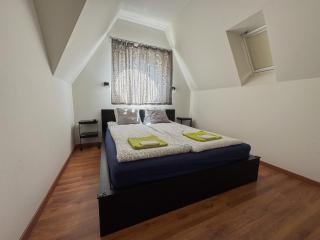 Pelso Apartments - 3