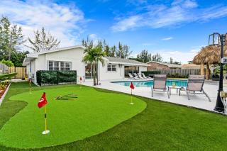 Waterfront Oasis, Heated Pool, MiniGolf, TikiHut - 7