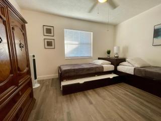 Pretty lodging Serene view retreat in Lake Placid! - 4