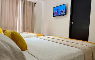 Casa Residencial con Alberca Privada & Gimnasio - 1