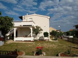 Charming Apartments Dokoza Vir - Two Bedroom Apartment in Ground Floor - 1