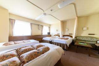 Sapporo International Youth Hostel - 8