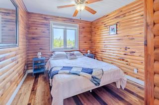 Junction Lookout Cottage 3BR, Hot Tub Water View - 8