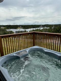 Junction Lookout Cottage 3BR, Hot Tub Water View - 7
