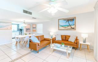 Cocoa Beach Club - Oceanfront Condos with Pool next to Pier and Port Canaveral - Cape Canaveral - 1