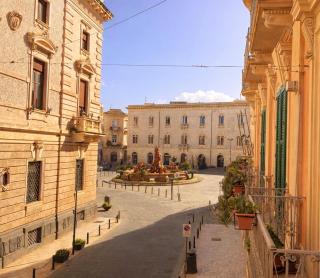 Ortigia Grand Salon - Extra Spacious PrimeLocation CarAccess - 0