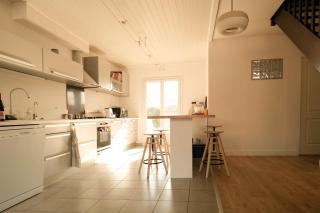 Family home with garden - 9