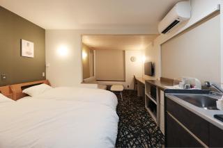 Ark Coat 202 Hiragishi Hotel-Like Studio-Desk - 4