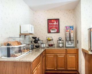 Econo Lodge Cuba I-86 - 2