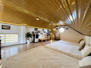 Tuong Vy Private House 5 Bedroom with Garden and Barbecue - 3