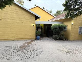 Gnostes Lodge Randburg - 1